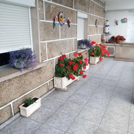 De 3 Y Un Bano Sin Cocina En San Vicente De O Grove Apartment *